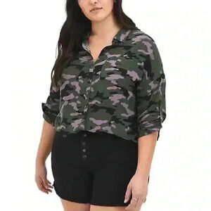 Torrid Cozy Camo Women 1X Drop Shoulder Button Up Top Green Purple Roll Tab